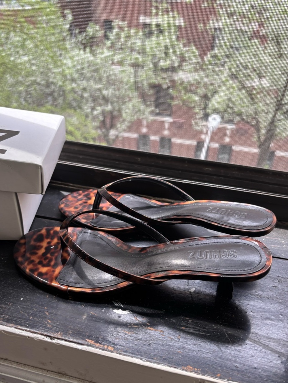 SCHUTZ CAROLYN LEATHER SANDAL tortoise print size 8